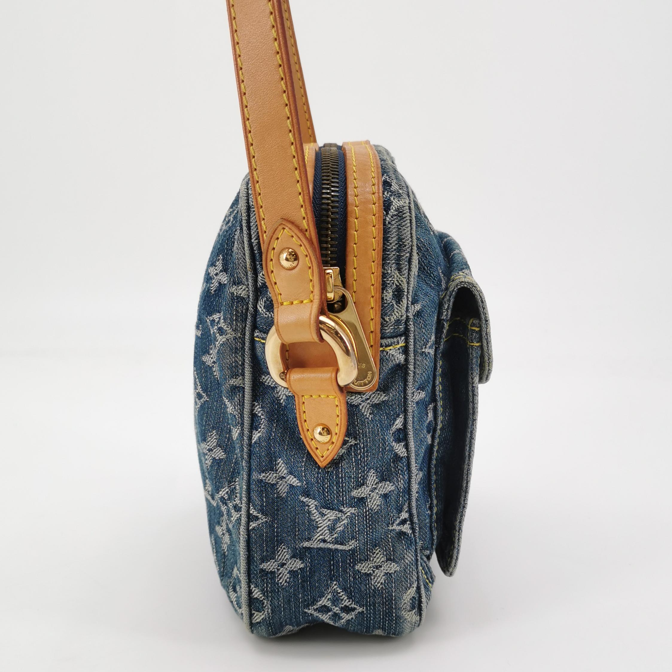 Louis Vuitton Baggy PM in Blue Denim Monogram with Vachetta Leather Trim view 6